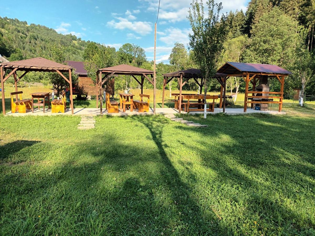 Villa Casa Ursului Vadu Motilor Esterno foto