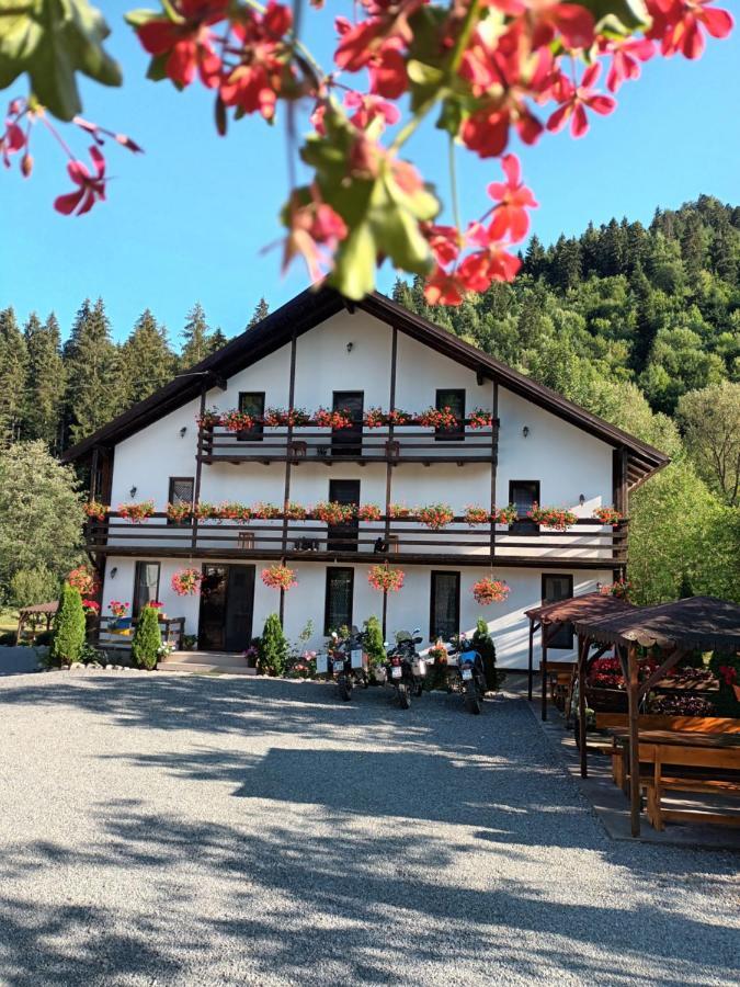 Villa Casa Ursului Vadu Motilor Esterno foto