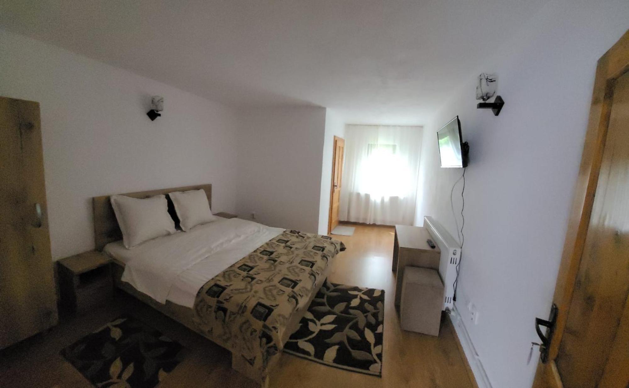 Villa Casa Ursului Vadu Motilor Esterno foto